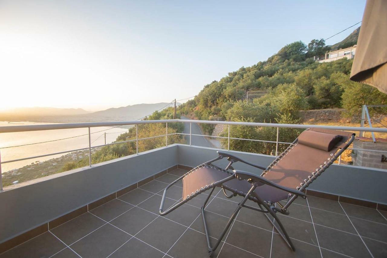 Messinian Sunset Villa Kalamata Bagian luar foto